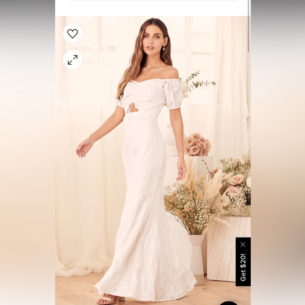 Beautiful white Jacquard mermaid dress
